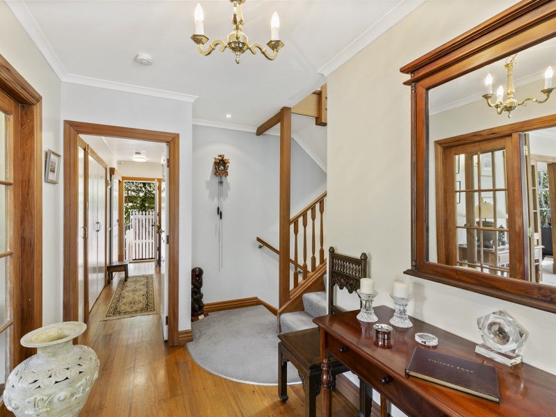 15 Doris Gordon Crescent, Crofton Downs, Wellington - Carousel 2