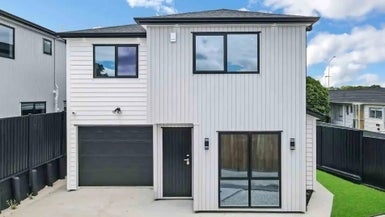 14B Corolu Place, Conifer Grove, Takanini - Carousel 1