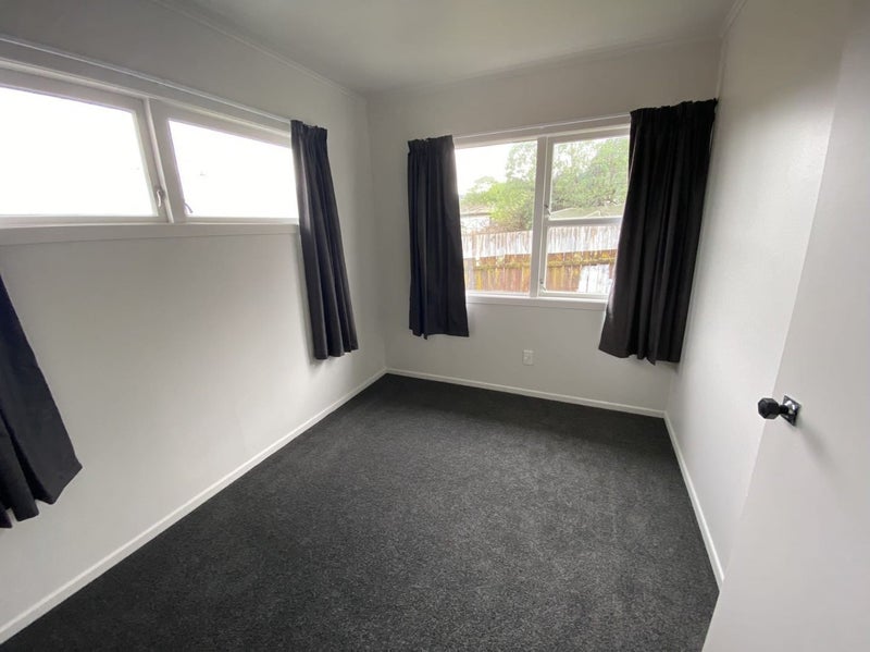 6 Kaikoura Street, Henderson, Auckland - Carousel 19