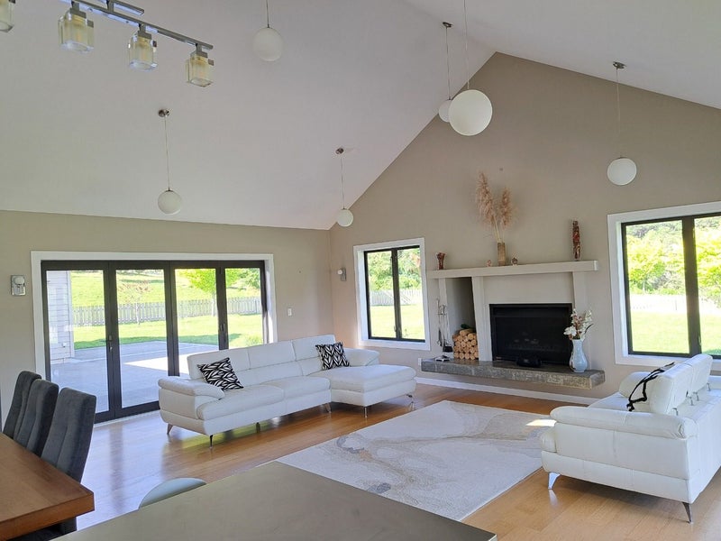 79 Kakariki Way, Whitemans Valley, Upper Hutt - Carousel 2