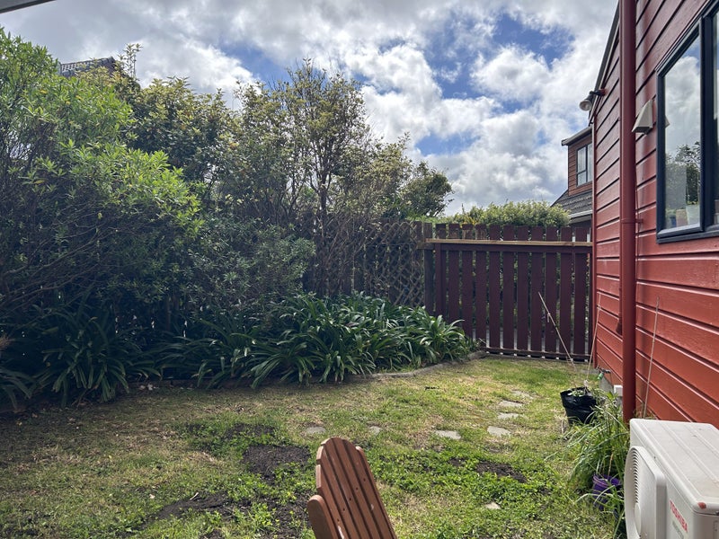 10 Rangitane Street, Maupuia, Wellington - Carousel 14