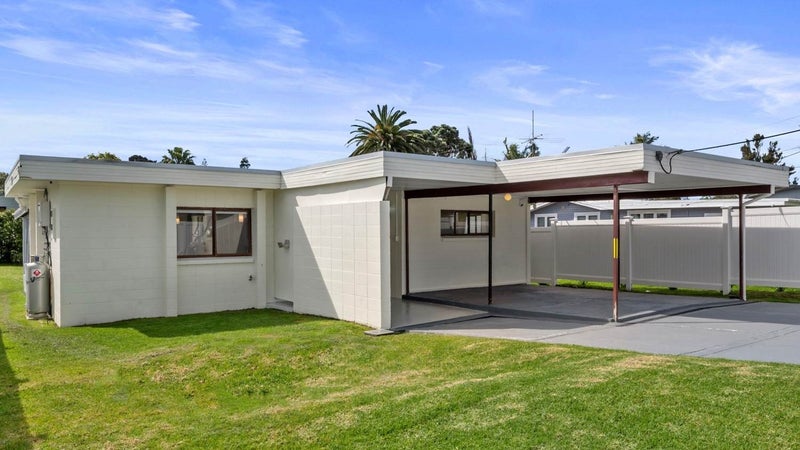 27 Sundown Avenue, Manly, Whangaparaoa - Carousel 1