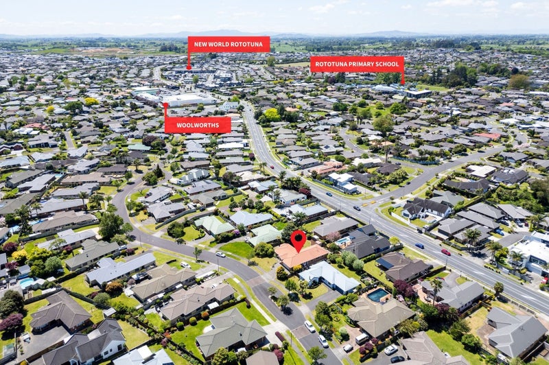 22 Cairns Crescent, Rototuna, Hamilton - Carousel 25