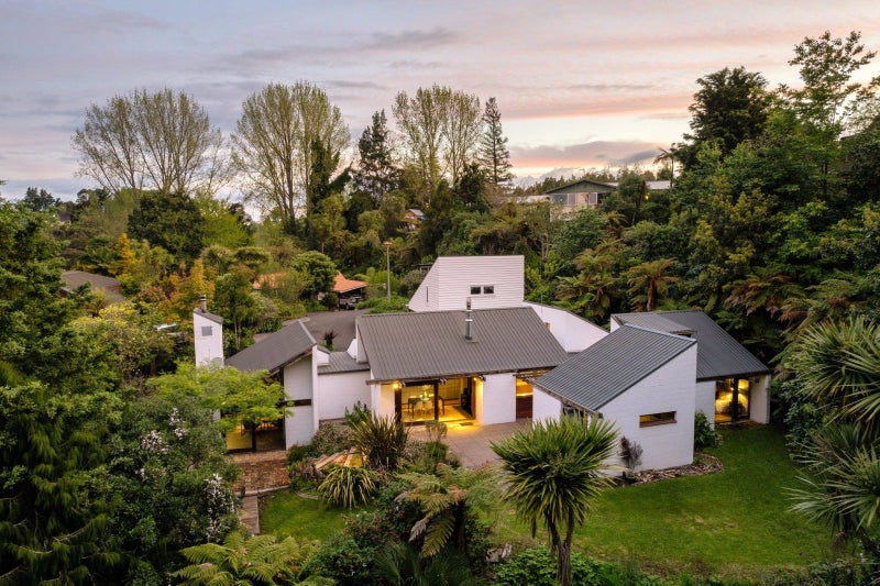 25 Cranwell Place, Hillcrest, Hamilton - Carousel 1