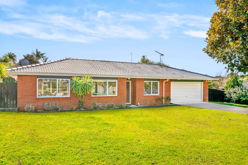 5 Sorbonne Close, Albany, Auckland - Carousel 1