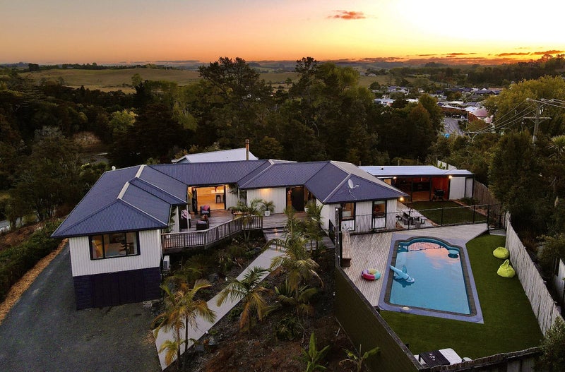 1327 Leigh Road, Warkworth - Carousel 1