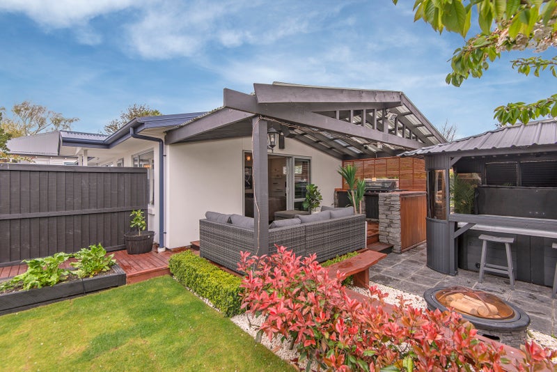 161 Mays Road, St Albans, Christchurch - Carousel 1