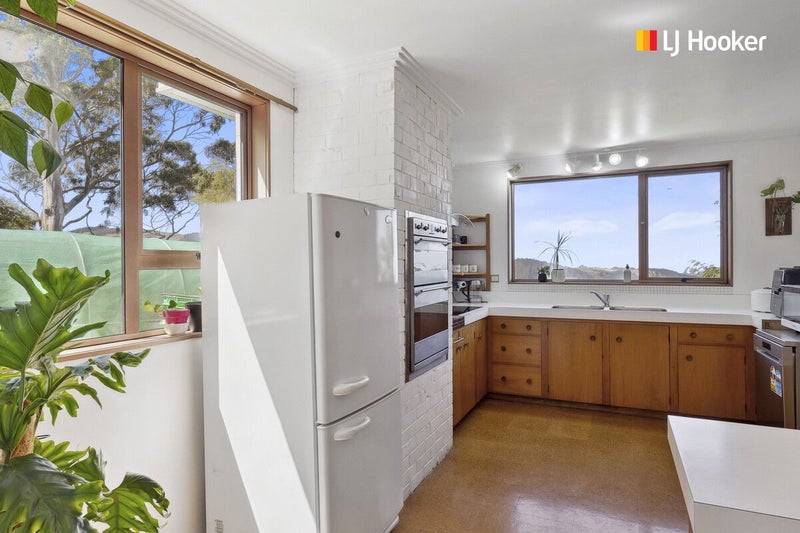 28 Dalrymple Street, Pine Hill, Dunedin - Carousel 2