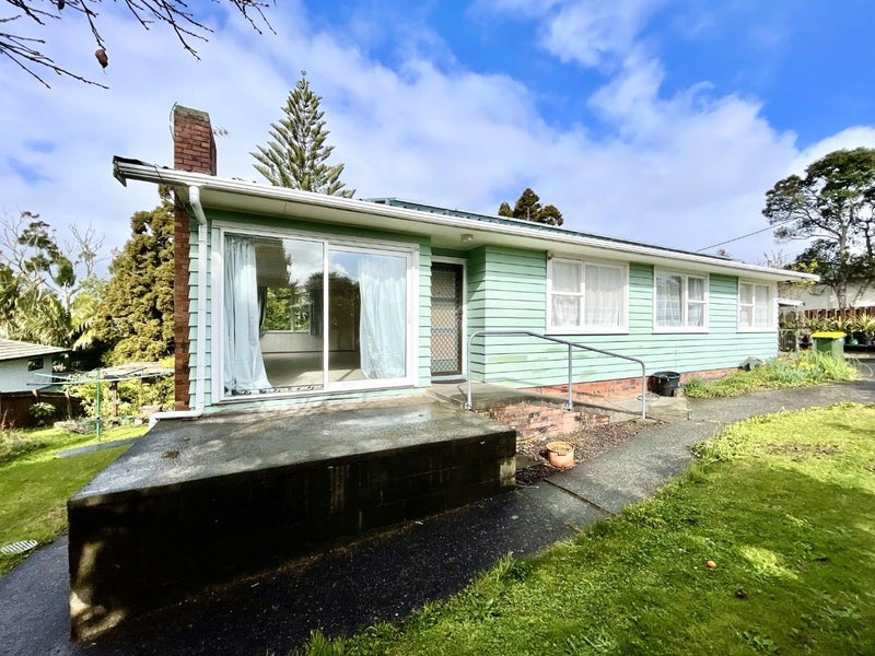 18A Tomo Street, New Lynn, Auckland - Carousel 2