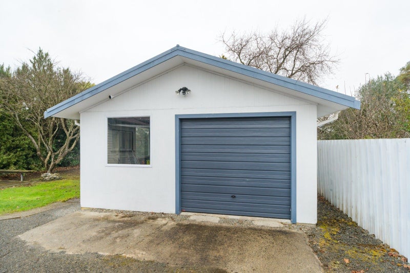 25 Kingswood Street, Takaro, Palmerston North - Carousel 11