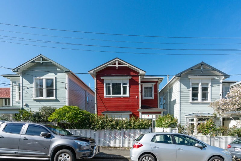 10 Burnell Avenue, Thorndon, Wellington - Carousel 1