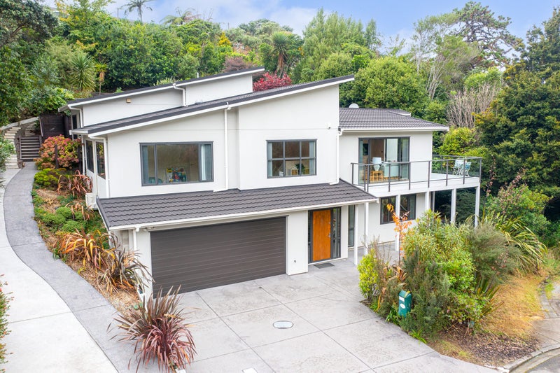 3 Atahu Grove, Tirohanga, Lower Hutt - Carousel 2