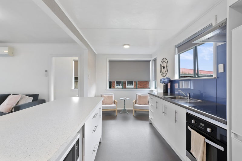 76 Kirkbride Road, Mangere, Auckland - Carousel 2