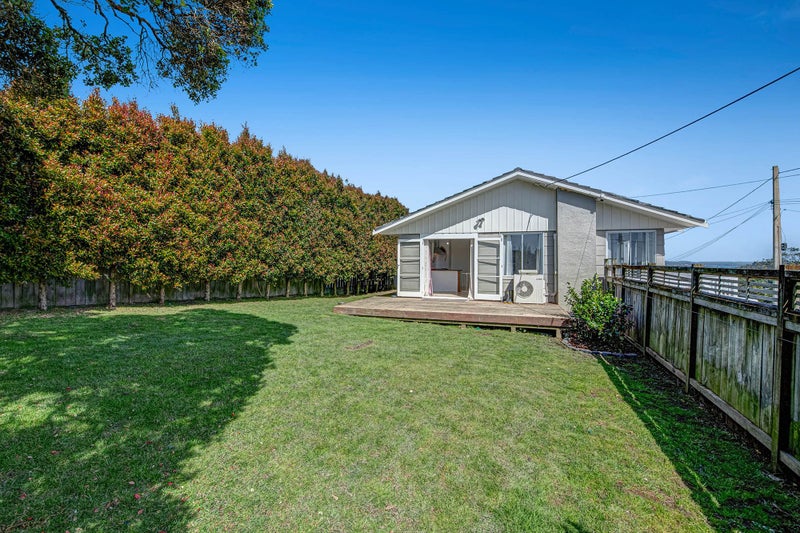 1/16 Stanley Road, Glenfield, Auckland - Carousel 1
