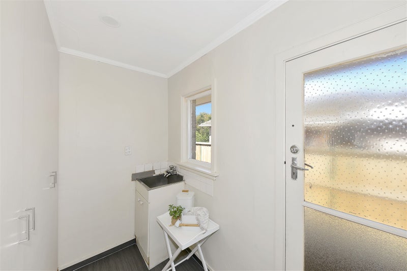 11 Glenora Place, Hornby, Christchurch - Carousel 18