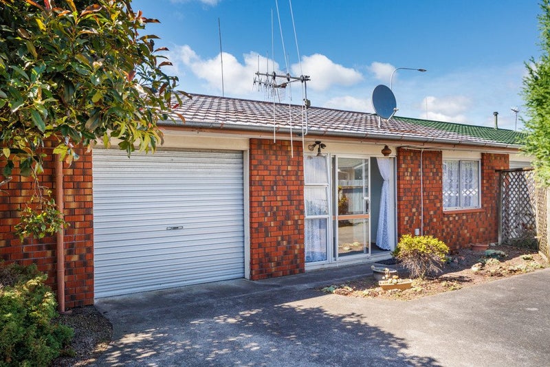 2/293 Ruahine Street, Terrace End, Palmerston North - Carousel 2