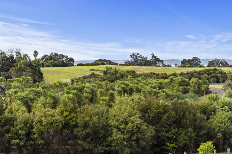 22 Atalanta Way, Beachlands, Auckland - Carousel 27