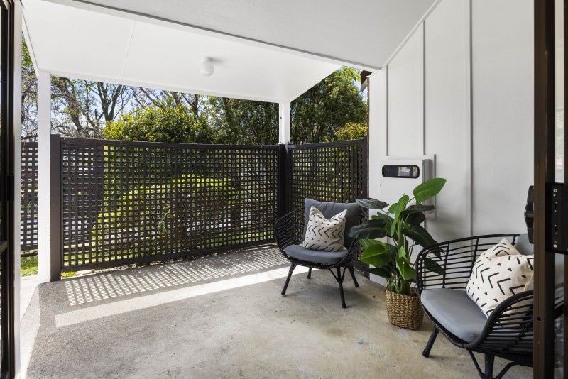 1 Fairview Place, Westown, New Plymouth - Carousel 2