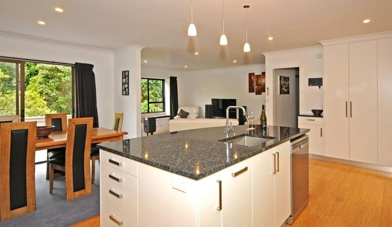 2 Atahu Grove, Tirohanga, Lower Hutt - Carousel 2