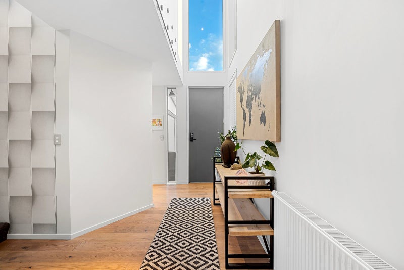 12 Sasaram Lane, Cashmere, Christchurch - Carousel 2