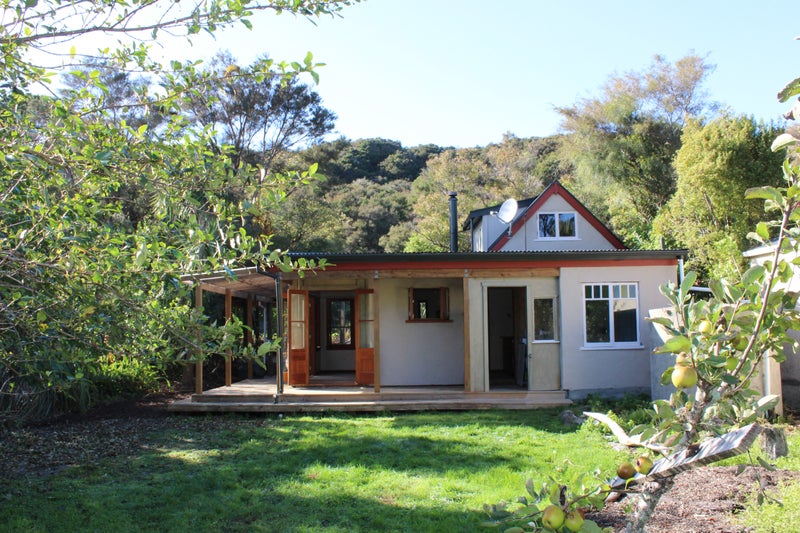 44 Gibbs Road, Collingwood - Carousel 1