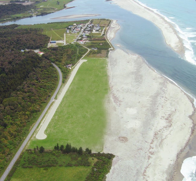 27 Fox Moth Drive, Haast - Carousel 1