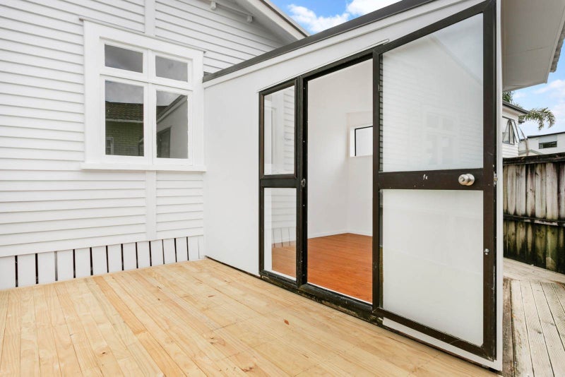 141A Rosebank Road, Avondale, Auckland - Carousel 2