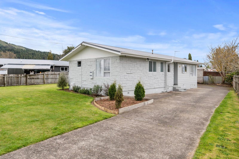 48 Kawaha Point Road, Fairy Springs, Rotorua - Carousel 2