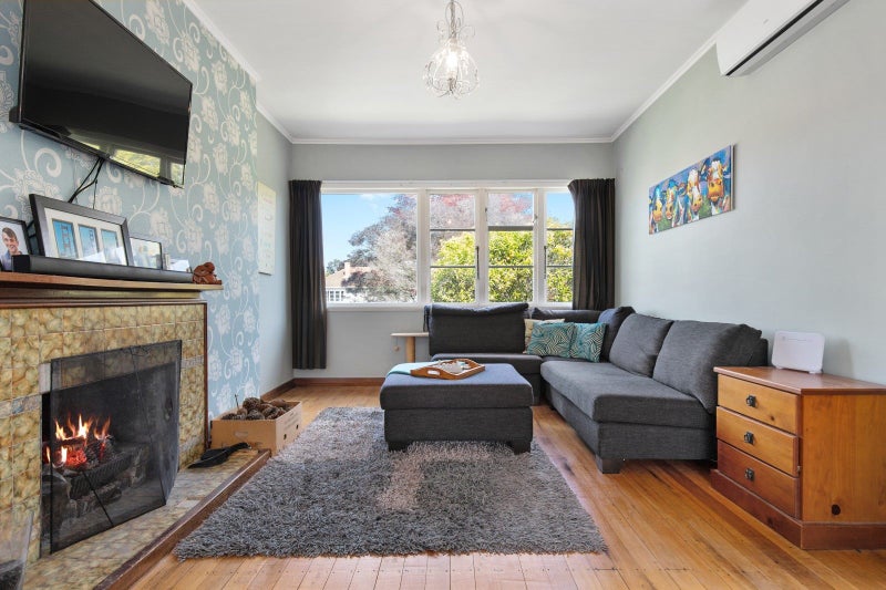 20 Plunket Terrace, Hamilton East, Hamilton - Carousel 2