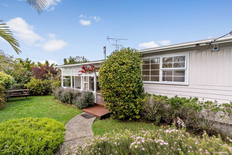 34 Killarney Avenue, Torbay, Auckland - Carousel 2