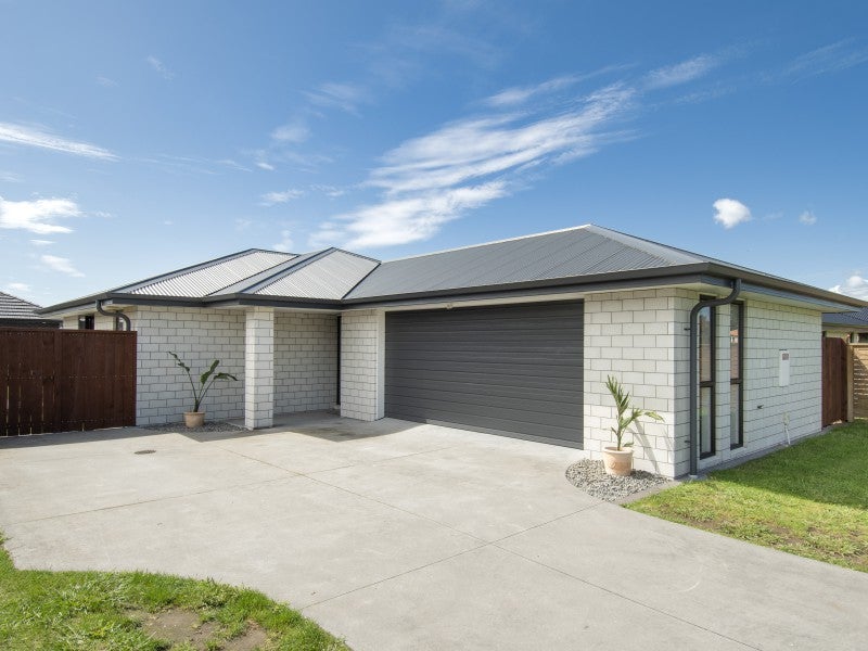 31 Pyes Pa Road, Pyes Pa, Tauranga - Carousel 1