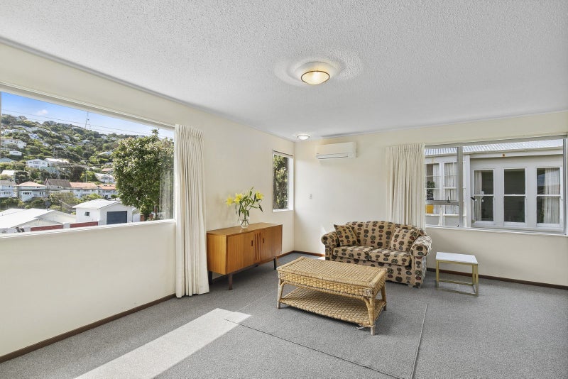 2/39 Waipapa Road, Hataitai, Wellington - Carousel 2