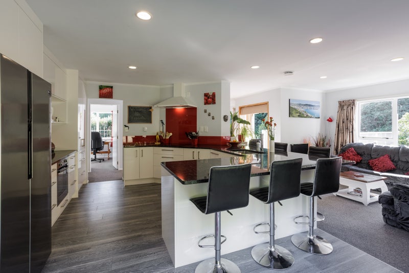 54 Vasanta Avenue, Ngaio, Wellington - Carousel 2