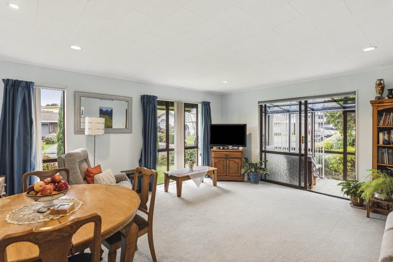 4 Tudor Court, Paraparaumu Beach, Paraparaumu - Carousel 2