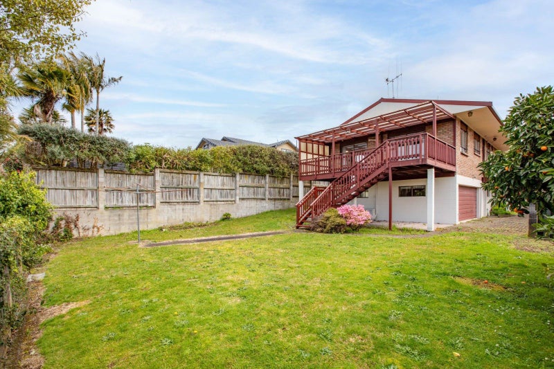 29 Lachlan Drive, Dinsdale, Hamilton - Carousel 2