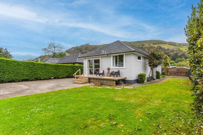 23 North Road, The Wood, Nelson - Carousel 2