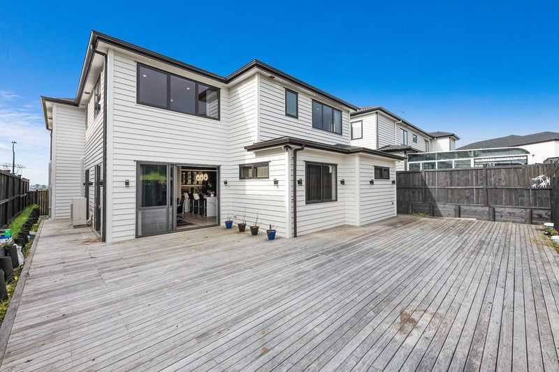 82 Charlestown Drive, Flat Bush, Auckland - Carousel 9