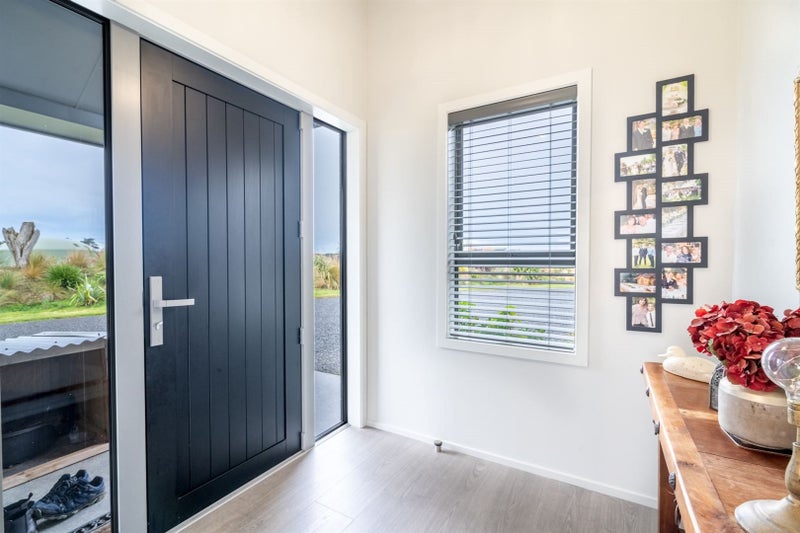 71 Sunrise Drive, Seaward Bush, Invercargill - Carousel 2