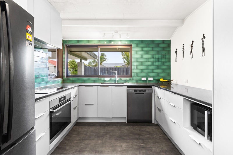 219 Guppy Road, Taradale, Napier - Carousel 1