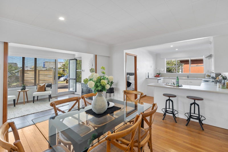 24 Locarno Avenue, Sandringham, Auckland - Carousel 2