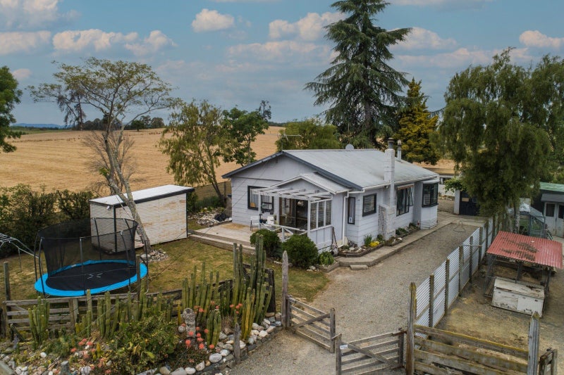 1279 Moutere Highway, Upper Moutere - Carousel 1