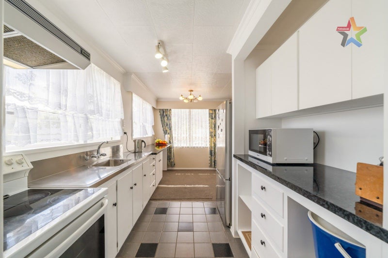 20 Manurewa Grove, Wainuiomata, Lower Hutt - Carousel 2