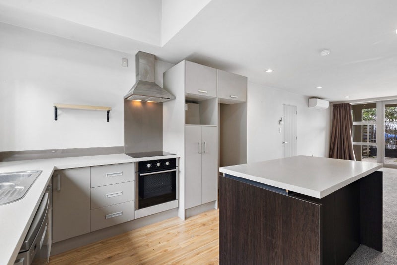 20 Charles Street, Waltham, Christchurch - Carousel 2