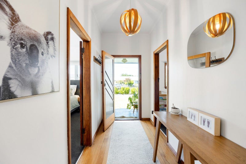 14 Winter Street, Fairfield, Hamilton - Carousel 2