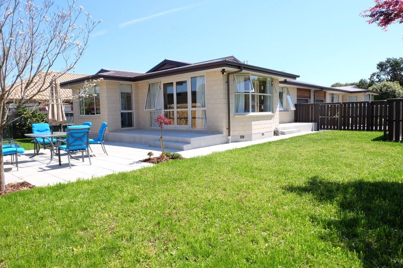 2/107B Aorangi Road, Bryndwr, Christchurch - Carousel 1