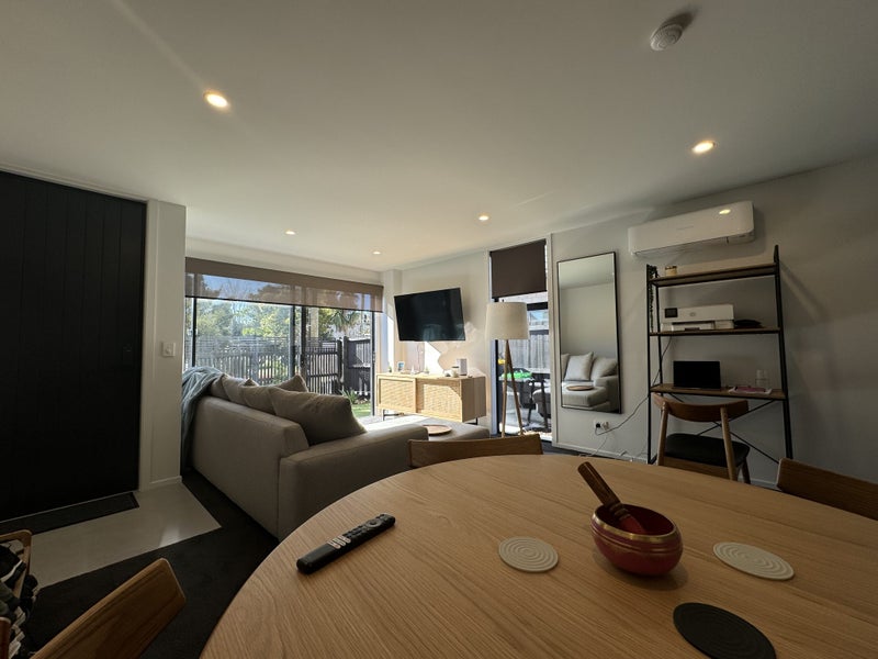 2/22 Burke Street, Addington, Christchurch - Carousel 2