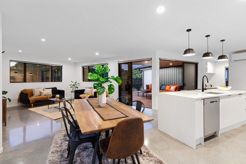 15 Hayward Place, Ohauiti, Tauranga - Carousel 1