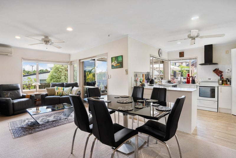 10 Palm Lane, Red Beach, Whangaparāoa - Carousel 2