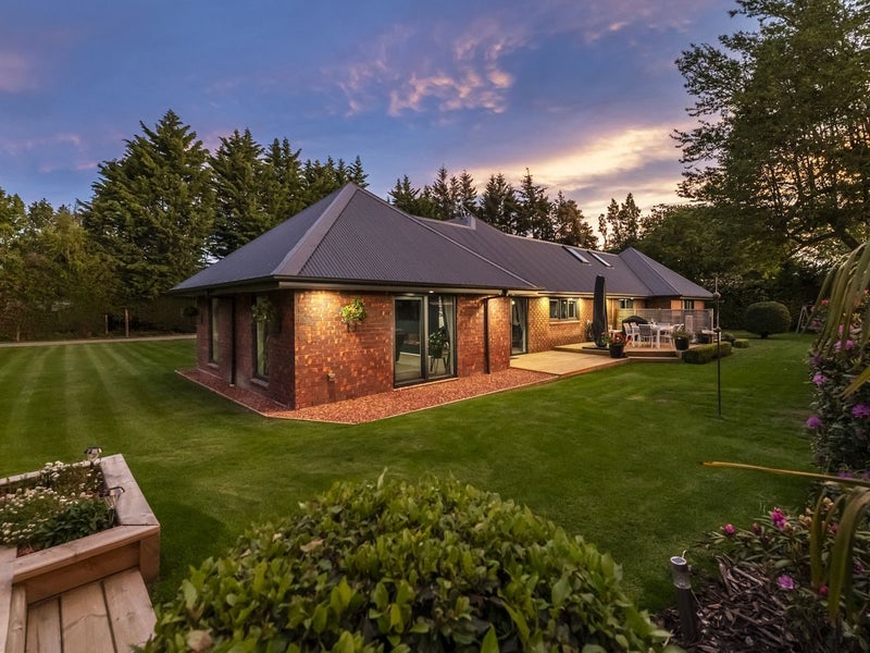 11 High Street, Waddington, Waddington - Carousel 50