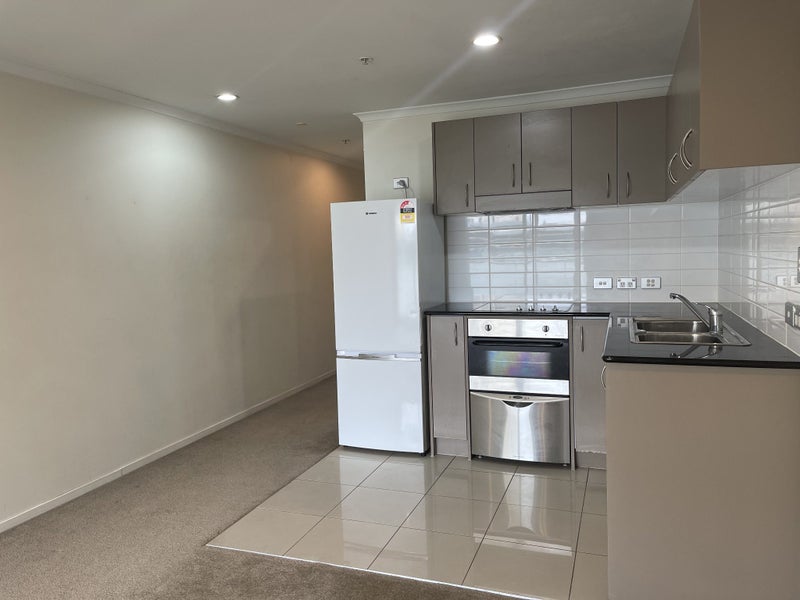 325/26 Remuera Road, Newmarket, Auckland - Carousel 16